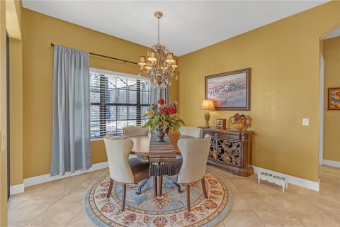 House in Land O' Lakes, Florida 6 bedrooms, 448.53 sq.m. № 1539693 - photo 22