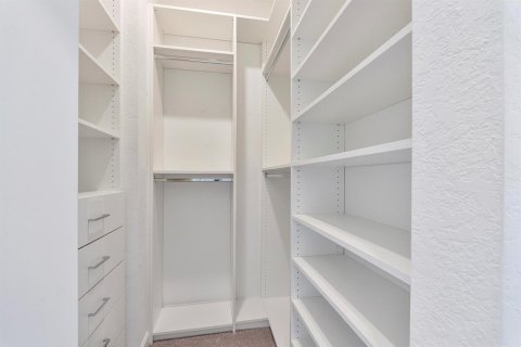 Купить таунхаус в Майами-Гарденс, Флорида 3 комнаты, 164.72м2, № 2384963 - фото 29