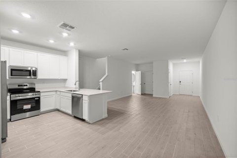 Townhouse in Ocala, Florida 3 bedrooms, 158.58 sq.m. № 1915159 - photo 8