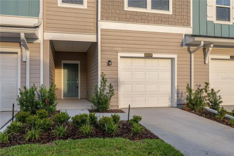 Townhouse in Ocala, Florida 3 bedrooms, 158.58 sq.m. № 1915159 - photo 4