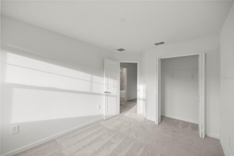 Townhouse in Ocala, Florida 3 bedrooms, 158.58 sq.m. № 1915159 - photo 17