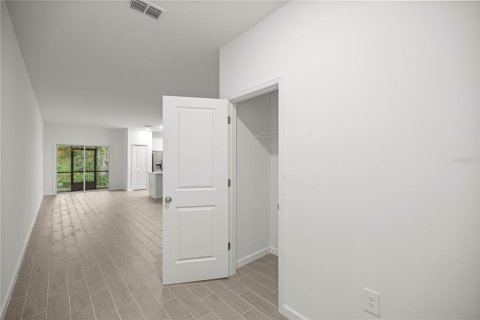 Townhouse in Ocala, Florida 3 bedrooms, 158.58 sq.m. № 1915159 - photo 5