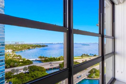 Copropriété à louer à Miami, Floride: 2 chambres, 113.15 m2 № 2060842 - photo 5