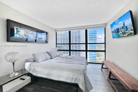 Copropriété à louer à Miami, Floride: 2 chambres, 113.15 m2 № 2060842 - photo 7