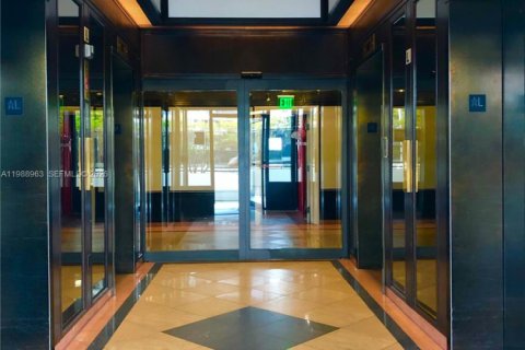 Copropriété à louer à Miami, Floride: 2 chambres, 113.15 m2 № 2060842 - photo 25