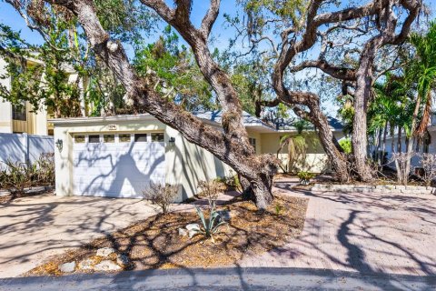 Casa en venta en Sarasota, Florida, 2 dormitorios, 185.43 m2 № 1597330 - foto 14