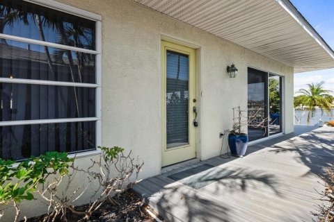 Casa en venta en Sarasota, Florida, 2 dormitorios, 185.43 m2 № 1597330 - foto 16