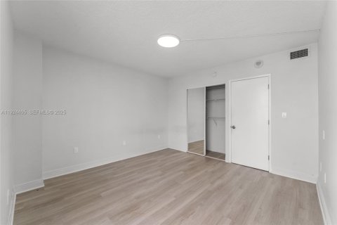 Купить кондоминиум в Авентура, Флорида 2 спальни, № 1983717 - фото 15