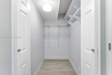 Купить кондоминиум в Авентура, Флорида 2 спальни, № 1983717 - фото 12