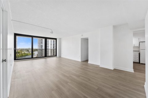 Купить кондоминиум в Авентура, Флорида 2 спальни, № 1983717 - фото 5