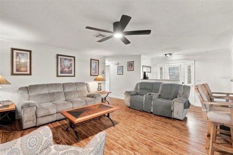 Villa ou maison à vendre à Port Charlotte, Floride: 3 chambres, 115.48 m2 № 2437321 - photo 5