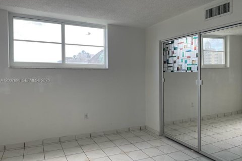 Apartment in Miami Beach, Florida 1 bedroom, 73.02 sq.m. № 2076567 - photo 5