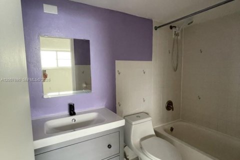 Apartment in Miami Beach, Florida 1 bedroom, 73.02 sq.m. № 2076567 - photo 9