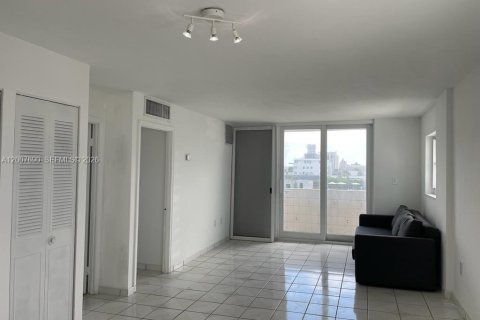 Apartment in Miami Beach, Florida 1 bedroom, 73.02 sq.m. № 2076567 - photo 3