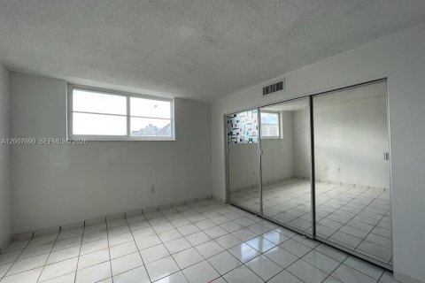 Apartment in Miami Beach, Florida 1 bedroom, 73.02 sq.m. № 2076567 - photo 7