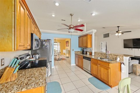 House in Ocala, Florida 3 bedrooms, 146.23 sq.m. № 1771805 - photo 13