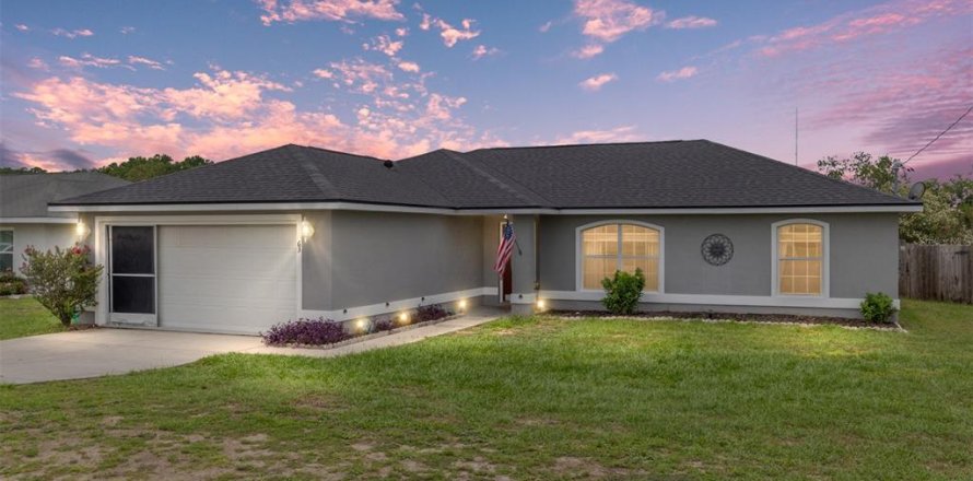 House in Ocala, Florida 3 bedrooms, 146.23 sq.m. № 1771805