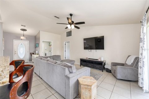 House in Ocala, Florida 3 bedrooms, 146.23 sq.m. № 1771805 - photo 9