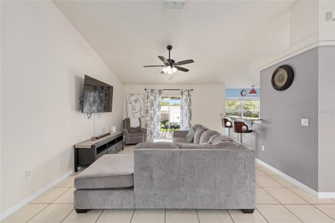 House in Ocala, Florida 3 bedrooms, 146.23 sq.m. № 1771805 - photo 7