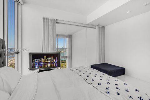 Снять в аренду кондоминиум в Майами, Флорида 3 спальни, 193.33м2, № 2002677 - фото 22