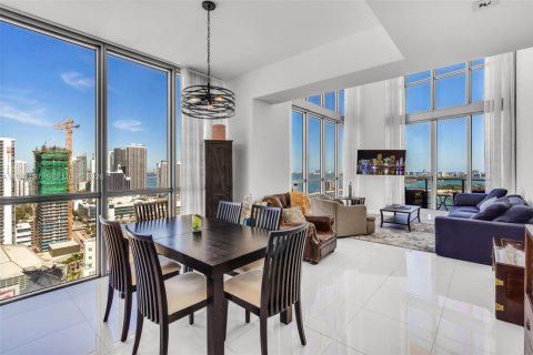 Снять в аренду кондоминиум в Майами, Флорида 3 спальни, 193.33м2, № 2002677 - фото 8