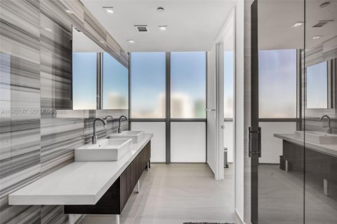 Снять в аренду кондоминиум в Майами, Флорида 3 спальни, 193.33м2, № 2002677 - фото 19