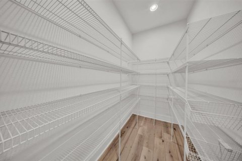 Townhouse in Tampa, Florida 4 bedrooms, 287.81 sq.m. № 1825065 - photo 13