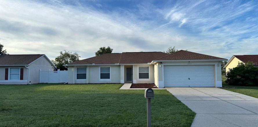 Casa en Clermont, Florida 4 dormitorios, 138.33 m2 № 1915862