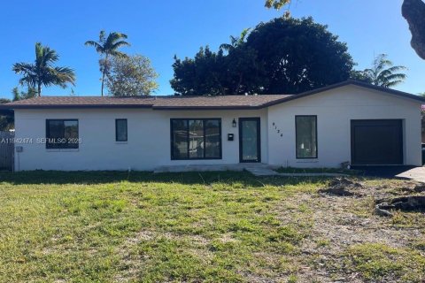 Villa ou maison à louer à Palmetto Bay, Floride: 4 chambres, 100.15 m2 № 2000072 - photo 3