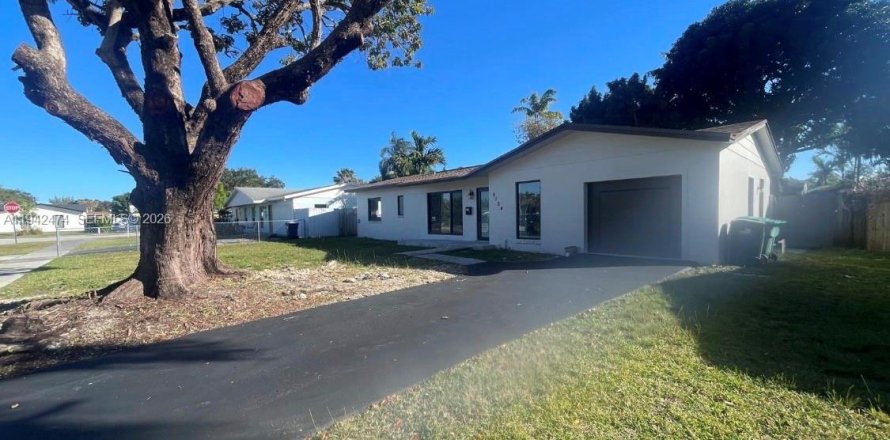 Villa ou maison à Palmetto Bay, Floride 4 chambres, 100.15 m2 № 2000072