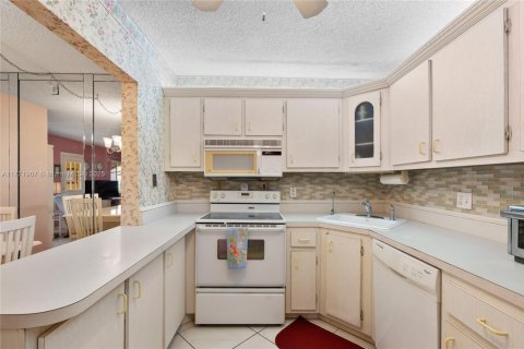 Condominio en venta en Greenacres, Florida, 2 dormitorios, 86.86 m2 № 1958780 - foto 9