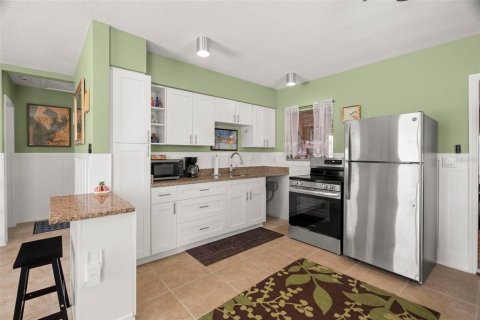 House in Clearwater, Florida 2 bedrooms, 85.19 sq.m. № 1909251 - photo 24