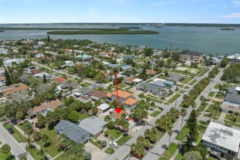House in Clearwater, Florida 2 bedrooms, 85.19 sq.m. № 1909251 - photo 11