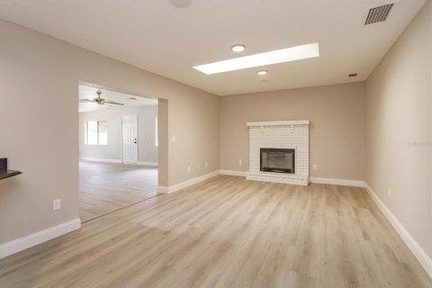Villa ou maison à vendre à Oviedo, Floride: 4 chambres, 312.06 m2 № 2305224 - photo 16
