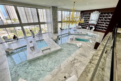 Condo in Miami, Florida, 1 bedroom  № 1956898 - photo 17