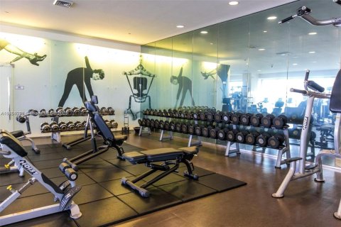 Condo in Miami, Florida, 1 bedroom  № 1956898 - photo 23