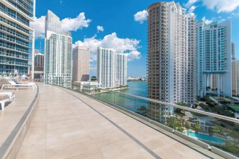 Condo in Miami, Florida, 1 bedroom  № 1956898 - photo 19