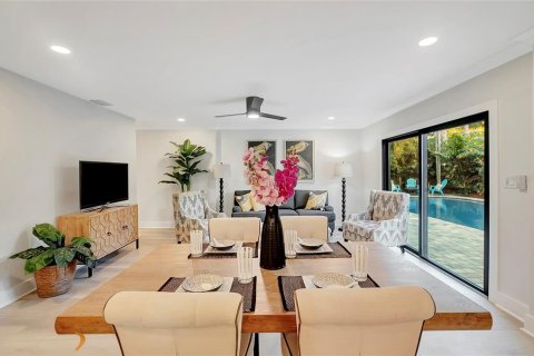 Casa en venta en Tampa, Florida, 4 dormitorios, 209.68 m2 № 1902222 - foto 15