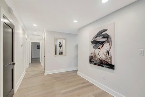 Casa en venta en Tampa, Florida, 4 dormitorios, 209.68 m2 № 1902222 - foto 3