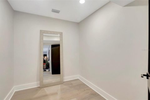 Casa en venta en Tampa, Florida, 4 dormitorios, 209.68 m2 № 1902222 - foto 30