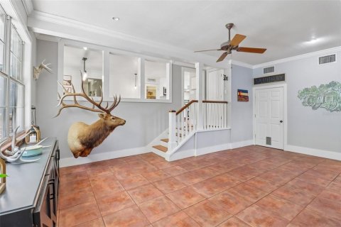 House in Sanford, Florida 5 bedrooms, 345.04 sq.m. № 2197960 - photo 24