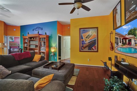 Casa en venta en Boynton Beach, Florida, 3 dormitorios, 157.28 m2 № 1937005 - foto 8