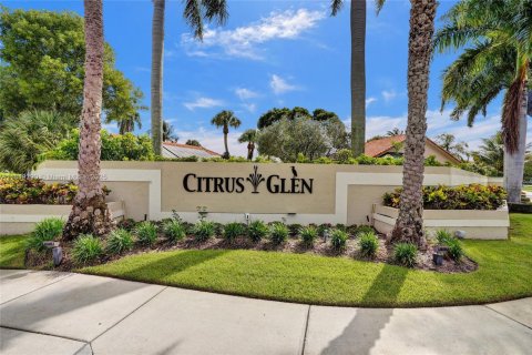 House in Boynton Beach, Florida 3 bedrooms, 157.28 sq.m. № 1937005 - photo 24
