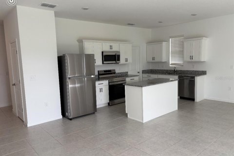 Casa en alquiler en Minneola, Florida, 3 dormitorios, 147.62 m2 № 1909302 - foto 5
