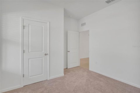 Casa en alquiler en Minneola, Florida, 3 dormitorios, 147.62 m2 № 1909302 - foto 16