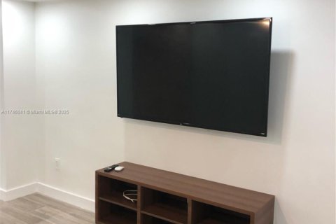 Copropriété à louer à Miami Beach, Floride: 42.74 m2 № 1985252 - photo 16
