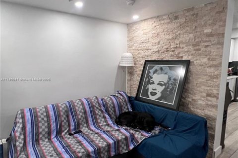 Copropriété à louer à Miami Beach, Floride: 42.74 m2 № 1985252 - photo 8