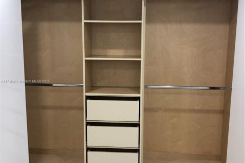 Copropriété à louer à Miami Beach, Floride: 42.74 m2 № 1985252 - photo 10