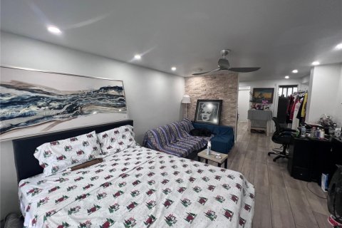 Copropriété à louer à Miami Beach, Floride: 42.74 m2 № 1985252 - photo 1