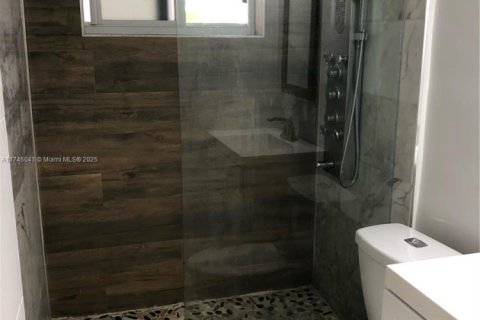Copropriété à louer à Miami Beach, Floride: 42.74 m2 № 1985252 - photo 12